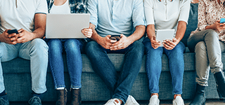 Clientèle joins Social Media